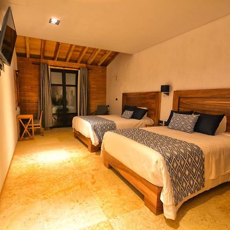 Hotel Casa Iturbe Zitacuaro Exterior photo